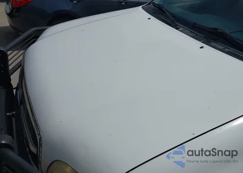 2002 Toyota Tundra Sr5 V8 z USA, uszkodzony, nr VIN 5TBBT44192S319402